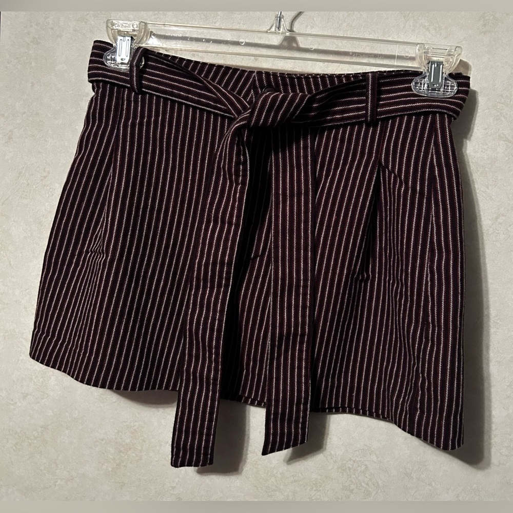 Urban Outfitter Medium mini skirt red gray striped with belt